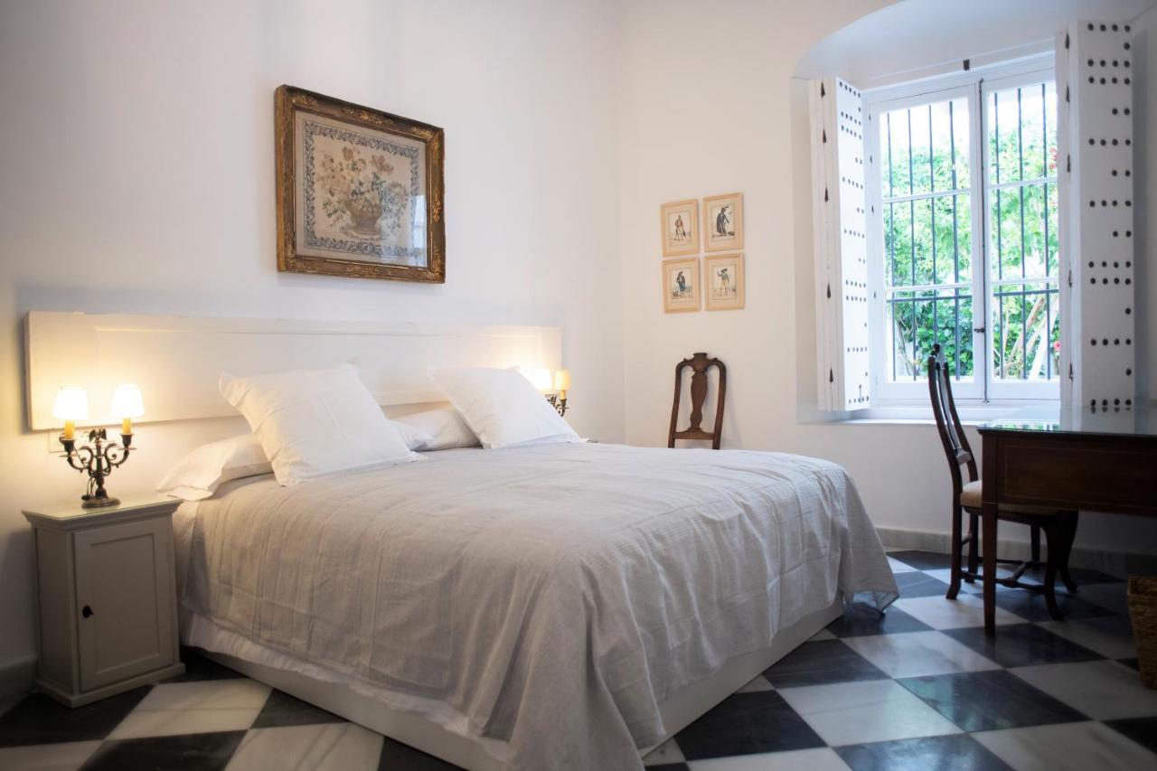 Gatu Premium Apartamento Palacio Oneto Con Jardin Privado " Preferente Mayores De 25 Anos Y Familias " El Puerto de Santa Maria Luaran gambar