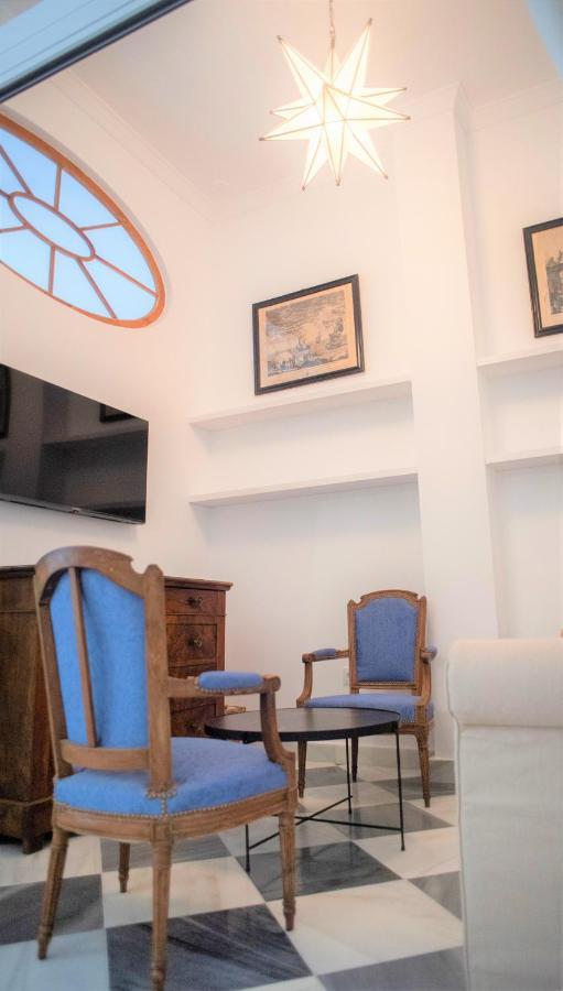 Gatu Premium Apartamento Palacio Oneto Con Jardin Privado " Preferente Mayores De 25 Anos Y Familias " El Puerto de Santa Maria Luaran gambar