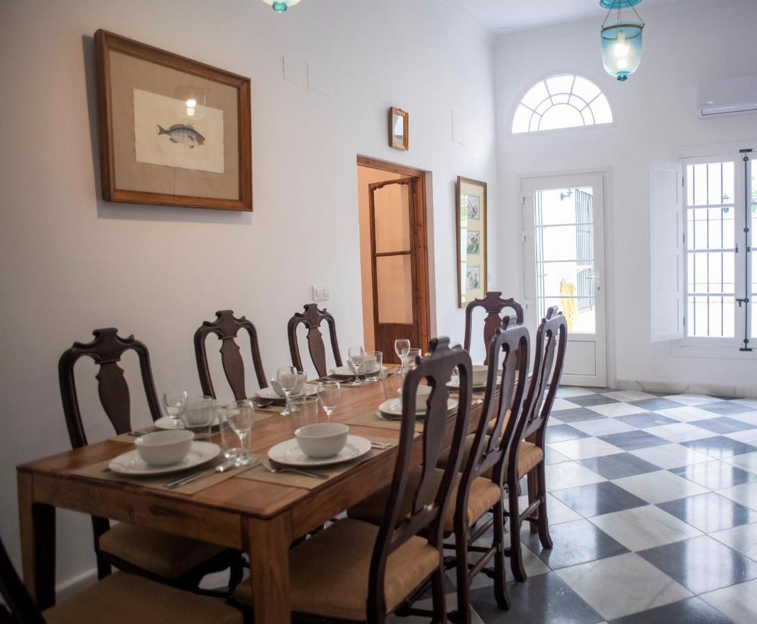 Gatu Premium Apartamento Palacio Oneto Con Jardin Privado " Preferente Mayores De 25 Anos Y Familias " El Puerto de Santa Maria Luaran gambar